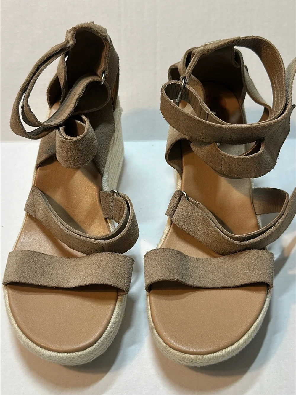 Sorel Women’s Suede Wrap Wedge Sandals in Taupe size 10
